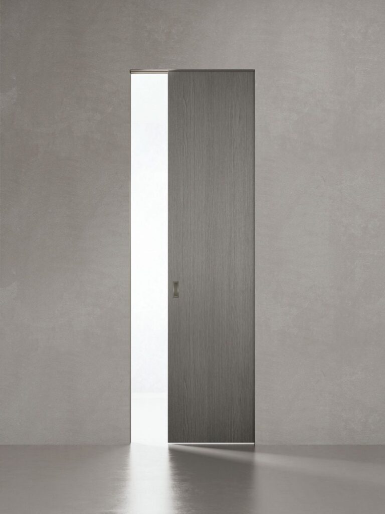 04 ADELA SCOMP ESSENT 800 2300 MANFILO DX 1125x1500 1